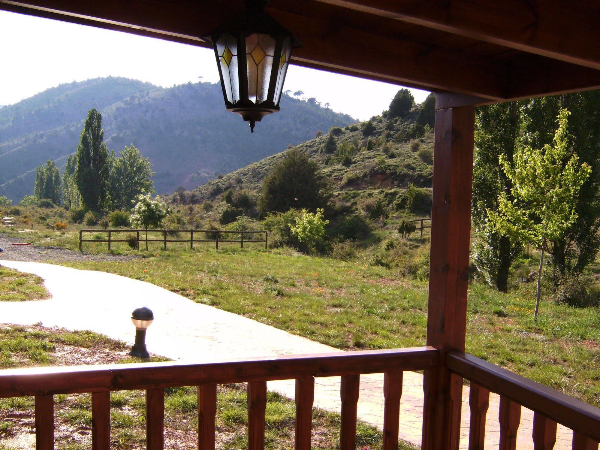 Cabanas De Javalambre Camarena de la Sierra Buitenkant foto